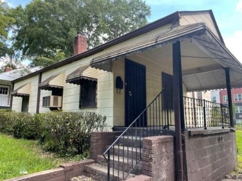 541 Lake Ave, Atlanta GA  30318-6461 exterior