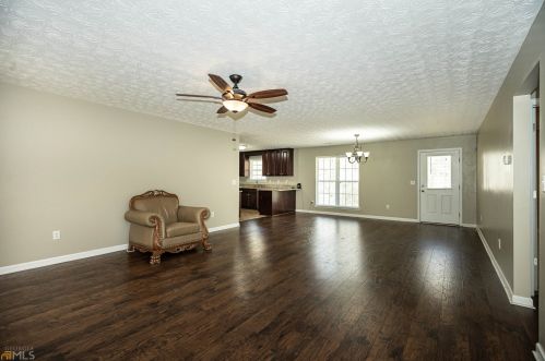 921 Leonard Rd, Lagrange, GA 30241-9409