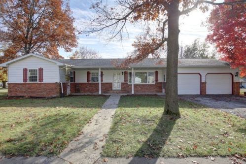 101 North St, Fisher, IL 61843-9705