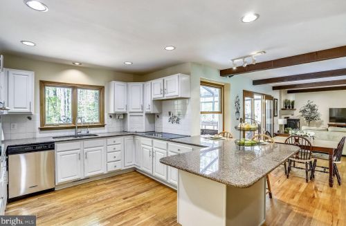 737 Sharpsburg Dr, Davidsonville MD 21035-1927 exterior