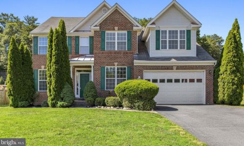 5455 Quaint Dr, Woodbridge, VA 22193-4591