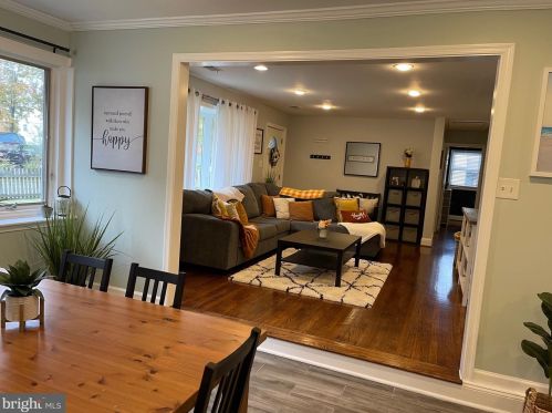 1712 Maryland Ave, Shady Side MD 20764-9750 exterior