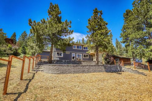 12211 Highland Ave, Truckee CA  96161-1722 exterior