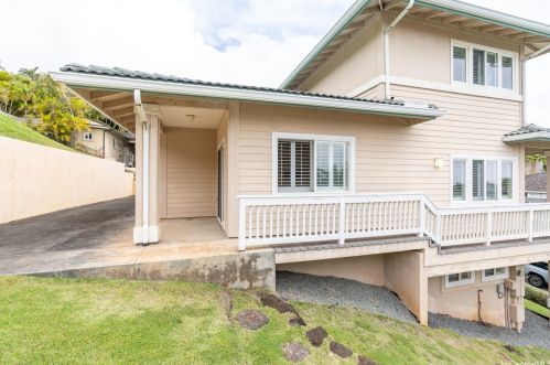 2130 Okoa St, Honolulu HI  96821-2644 exterior