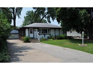 5872 Washington St, Minneapolis MN  55432-5669 exterior