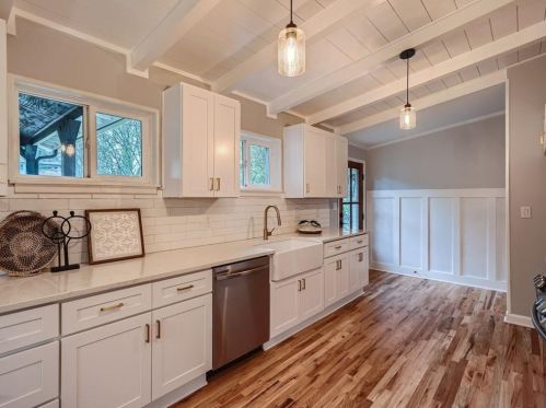 2114 Drew Vly Rd, Atlanta GA  30319-3918 exterior