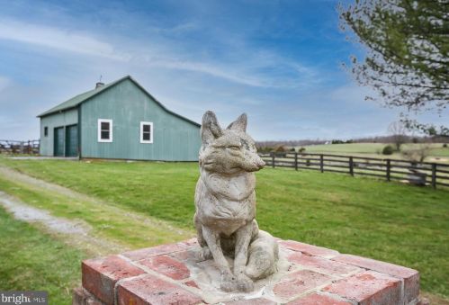 3019 Pyletown Rd, Boyce, VA 22620-1725