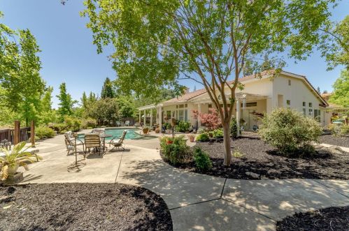 2148 Bates Cir, Folsom, CA 95762-6972