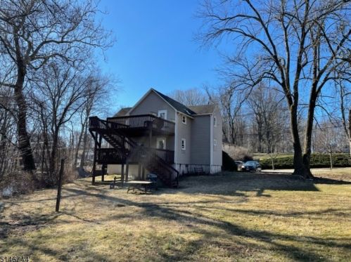 64 Mount Pleasant Ave, Whippany, NJ
