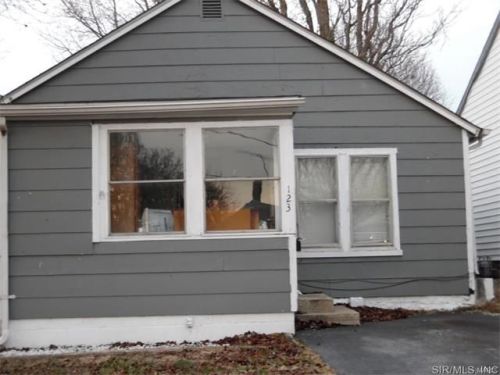 123 Date St, Hartford, IL 62048-1005