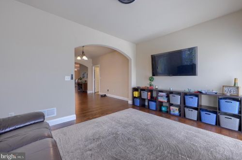 541 Prince George Dr, Lancaster PA 17601-8801 exterior