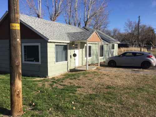 320 Harding Ave, Stanfield, OR 97875-2051