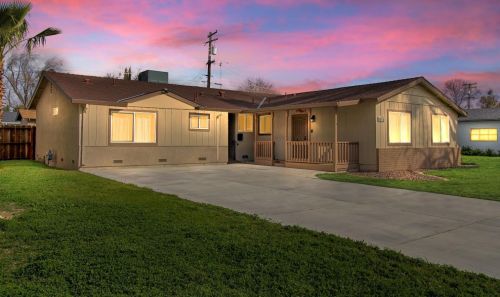 1916 Valle Vista Ave, Modesto, CA 95350-3540