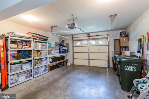 673 Royal Vw Dr, Lancaster PA  17601-2873 exterior