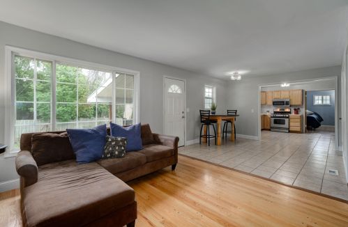 1446 Alaska Ave, Saint Paul MN  55116-2338 exterior