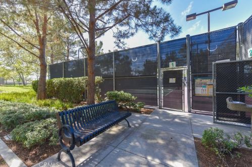 39 Tall Oak, Irvine CA  92603-4213 exterior