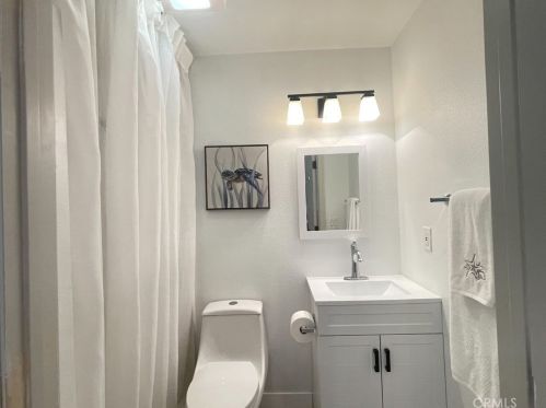 1120 Northwood Rd, Seal Beach CA  90740-3399 exterior