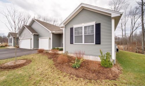 23 Mourning Dove Trl, East Windsor CT  06088-9589 exterior