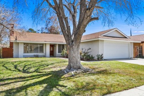 43032 Lemonwood Dr, Lancaster, CA 93536-4721