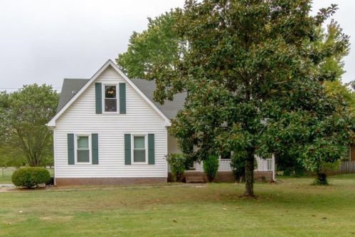 3330 Laurel Mountain Rd, Murfreesboro, TN 37129-2547