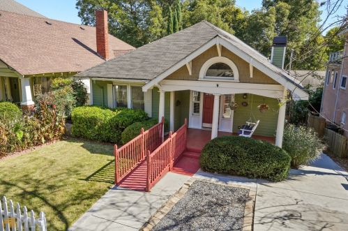 391 Arnold St, Atlanta GA  30308-2911 exterior