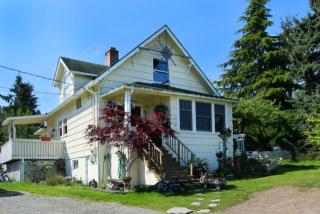9713 264th St, Vashon, WA 98070-8420