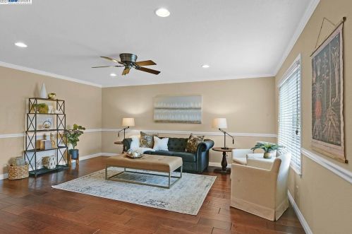 931 Hanover St, Livermore, CA 94551-1555