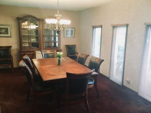 325 Sunset Dr, Arlington Hts, IL 60004-2574