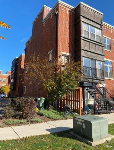 350 Finsbury Ct, Chicago, IL 60616-5509