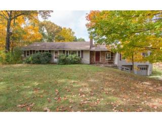 48 Boyd Rd, Londonderry, NH 03053-3634