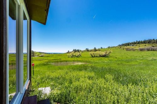 8336 Old San Isabel Rd, Greenwood CO 81069-8605 exterior