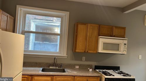 5725 Baltimore Ave, Philadelphia PA  19143-2722 exterior