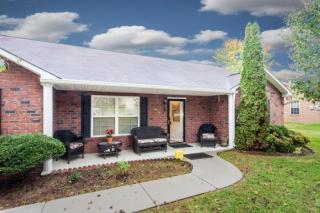 6514 Glorious Ln, Corryton, TN 37721-3957