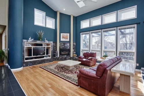 16438 Crestline Pl, Aurora CO 80015-4049 exterior