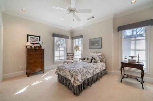 3066 Arden Rd, Atlanta GA  30305-1914 exterior