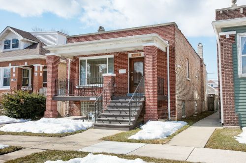 1326 Elmwood Ave, Forest View, IL 60402-1137
