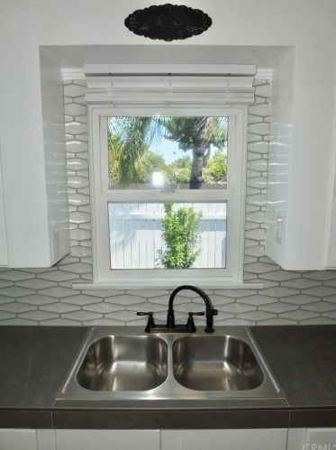 502 Claudina St, Anaheim CA  92805-2701 exterior