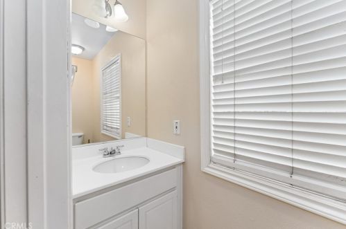 8482 Alexandria St, Riverside CA  92508-8109 exterior