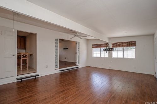 2863 Bridgeport Ave, Anaheim CA  92804-2047 exterior