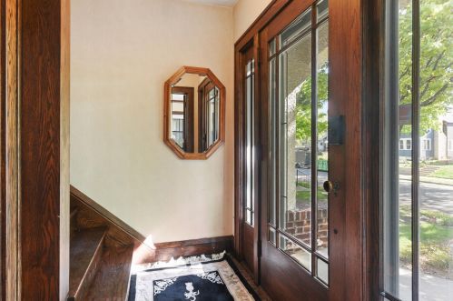 3038 46th Ave, Minneapolis, MN 55422-1403