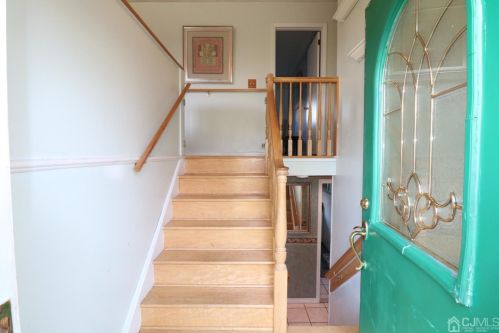 11 Highland Ter, Perth Amboy, NJ 08863-1335