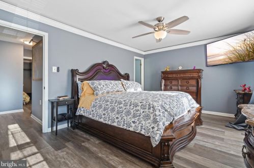12189 Cinnamon St, Woodbridge VA  22192-1707 exterior