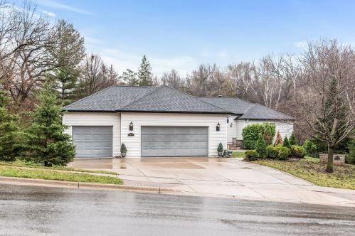 2099 Hennings Ave, Red Wing, MN 55066-3966