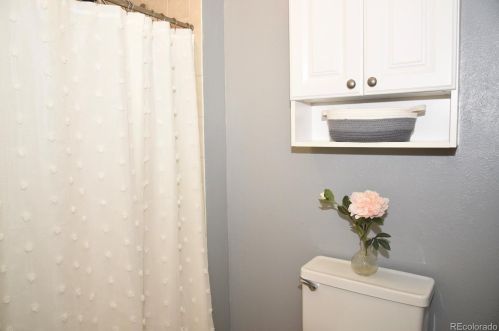 11582 Albion St, Denver CO 80246-5610 exterior