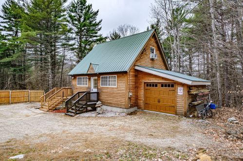 30 Cemetery Rd, Greenwood, ME 04255-3116