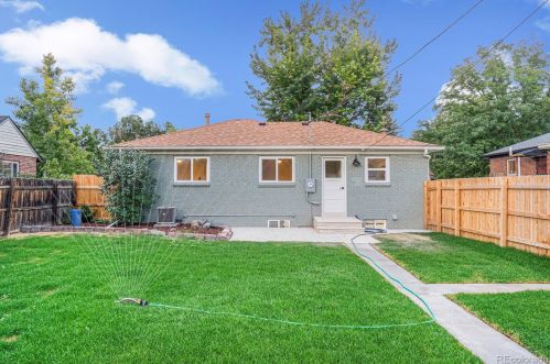 1215 Newport St, Denver CO  80220-2910 exterior