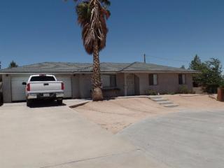 18730 Rocksprings Rd, Hesperia, CA 92345-6729