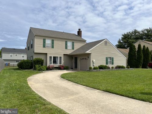 153 Applewood Dr, Auburn, NJ 08085-1567