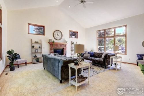 4913 Hinsdale Dr, Fort Collins CO  80526-3931 exterior