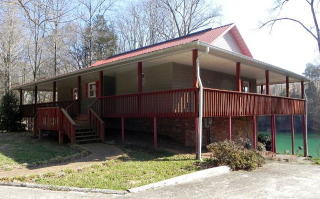 458 Luckey Ln, Ravenscroft, TN 38583-3737